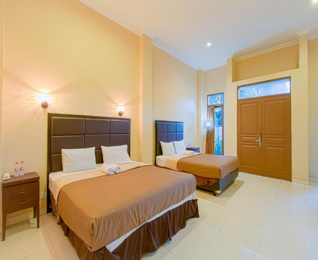 D'Talent Hotel يوغياكارتا المظهر الخارجي الصورة