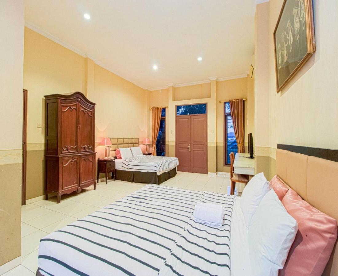 D'Talent Hotel يوغياكارتا المظهر الخارجي الصورة